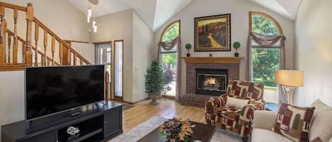 TV, fireplace, offices