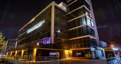 Studio Tipuana open balcony with hammock