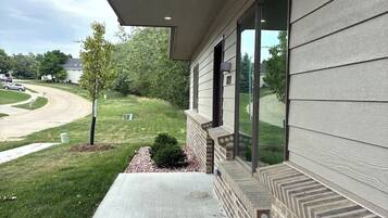 تفاصيل الفندق من الخارج