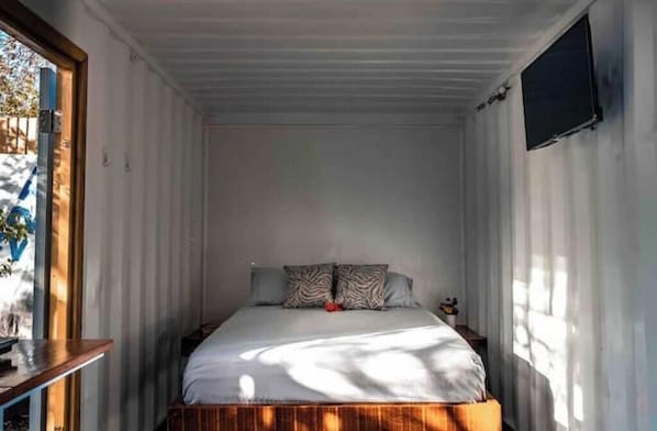 1 bedroom, Internet, bed sheets - Unique Container Home with Open Air Bathroom (Gros Islet)