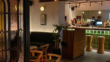 Snack bar
