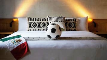 Standard Suite, Balcony | Premium bedding, minibar, in-room safe, desk