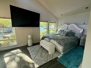 4 makuuhuonetta, ilmainen Wi-Fi, vuodevaatteet