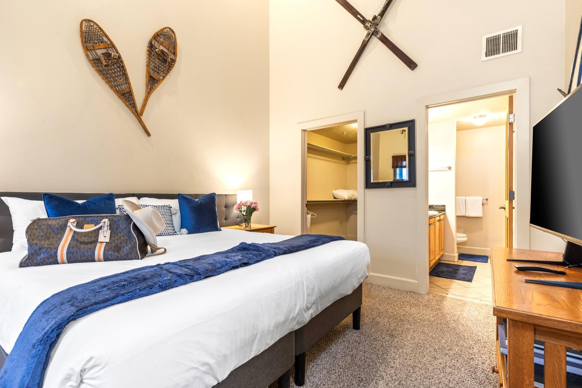 Condo, 3 Bedrooms (Hot Tub, Sleeps 8 (CVC-308B)) | 3 bedrooms, laptop workspace, iron/ironing board, cribs (free)