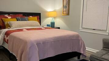 5 bedrooms, iron/ironing board, WiFi