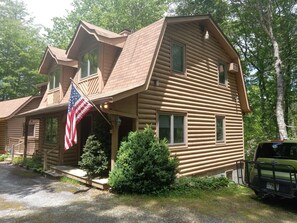 Exterior - BlackBeary Hideaway For Fun (Glenville)