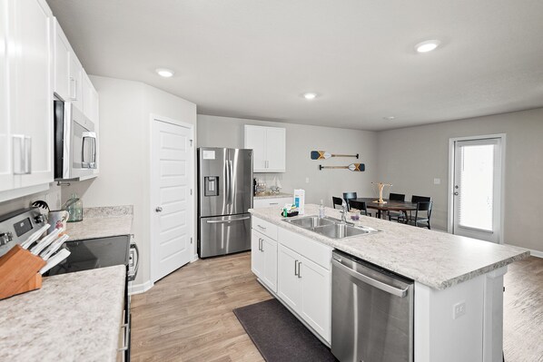 Microwave, oven, stovetop, dishwasher