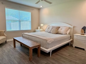 4 bedrooms, iron/ironing board, WiFi, bed sheets - Spacious 4BR Retreat Near Gulf Shores & OWA – Perfect for Families & Groups! (Foley)