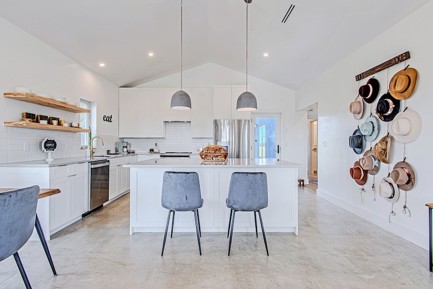 The New Blue Farmhouse - Round Top, TX