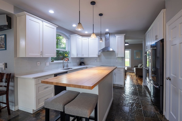 Microones, forn, placa de cuina i rentaplats