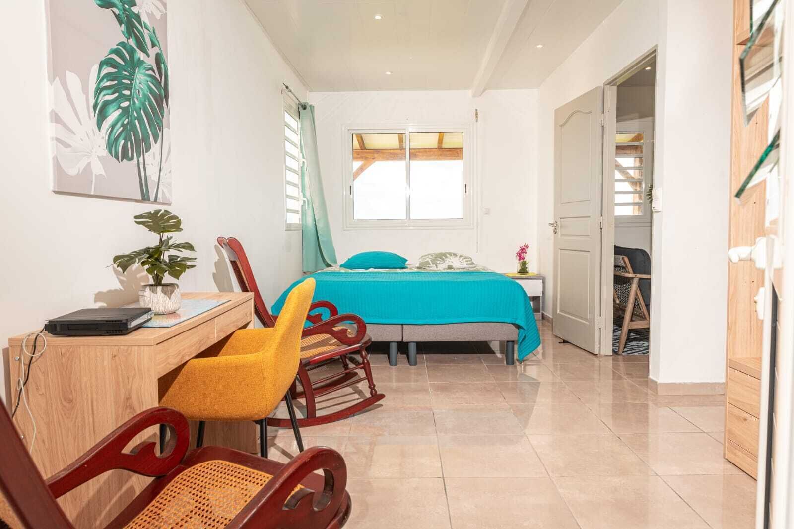 2 quartos, ferros/tábuas de passar roupa, Wi-Fi, roupa de cama