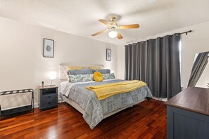 3 chambres, fer et planche à repasser, lit parapluie, Wi-Fi gratuit