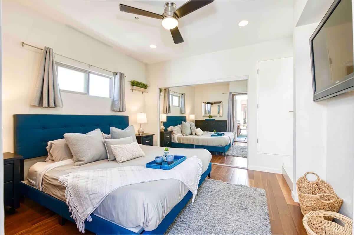 6 habitaciones, tabla de planchar con plancha, wifi y ropa de cama 