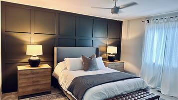 3 habitaciones, tabla de planchar con plancha, wifi y ropa de cama