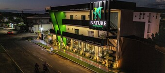 自然博尼托飯店  