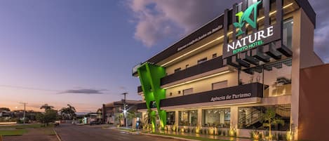 Facciata della struttura