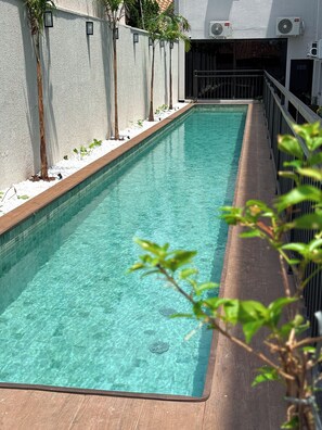 Hồ bơi ngoài trời 