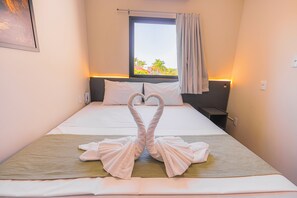 Executive Double Room | Free WiFi, bed sheets