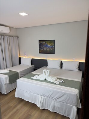 Executive Triple Room, Balcony, City View | Free WiFi, bed sheets - Nature Bonito Hotel (Bonito)