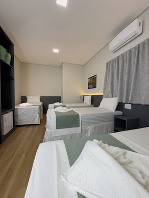 Executive Quadruple Room | Free WiFi, bed sheets - Nature Bonito Hotel (Bonito)