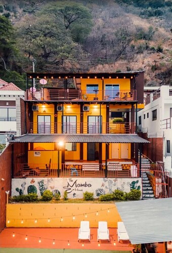 The mamba house- The million dollar lakefront view