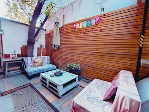 Terrace/patio - Mahatma Suites & Rooms (Santiago)