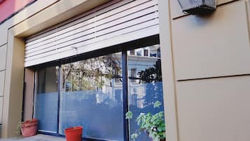 Superior Double Room, 1 Queen Bed, Courtyard View, Ground Floor | Courtyard view
