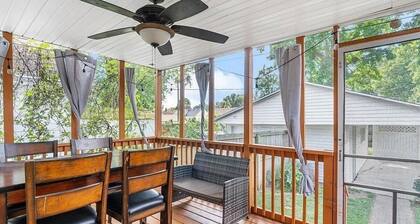 Stylish 2BR/2BA Retreat - Comfort & Convenience in Springfield
