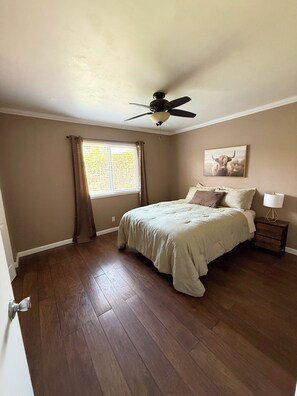 3 bedrooms, travel cot, WiFi, bed sheets