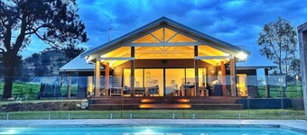 The Barn - Unique Luxury Stay