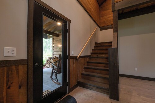 Northwoods Cabin Near Hayward Close to Snowmobile Trails and Nelson Lake