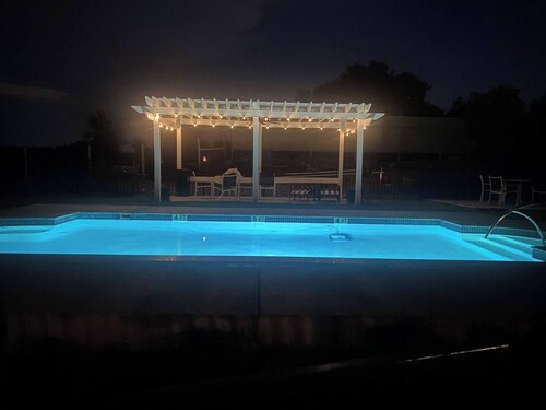 Chateau-Brahma, 2 private Bedrooms & pool