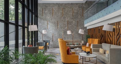 Four Points® by Sheraton Accra Airport Hotel