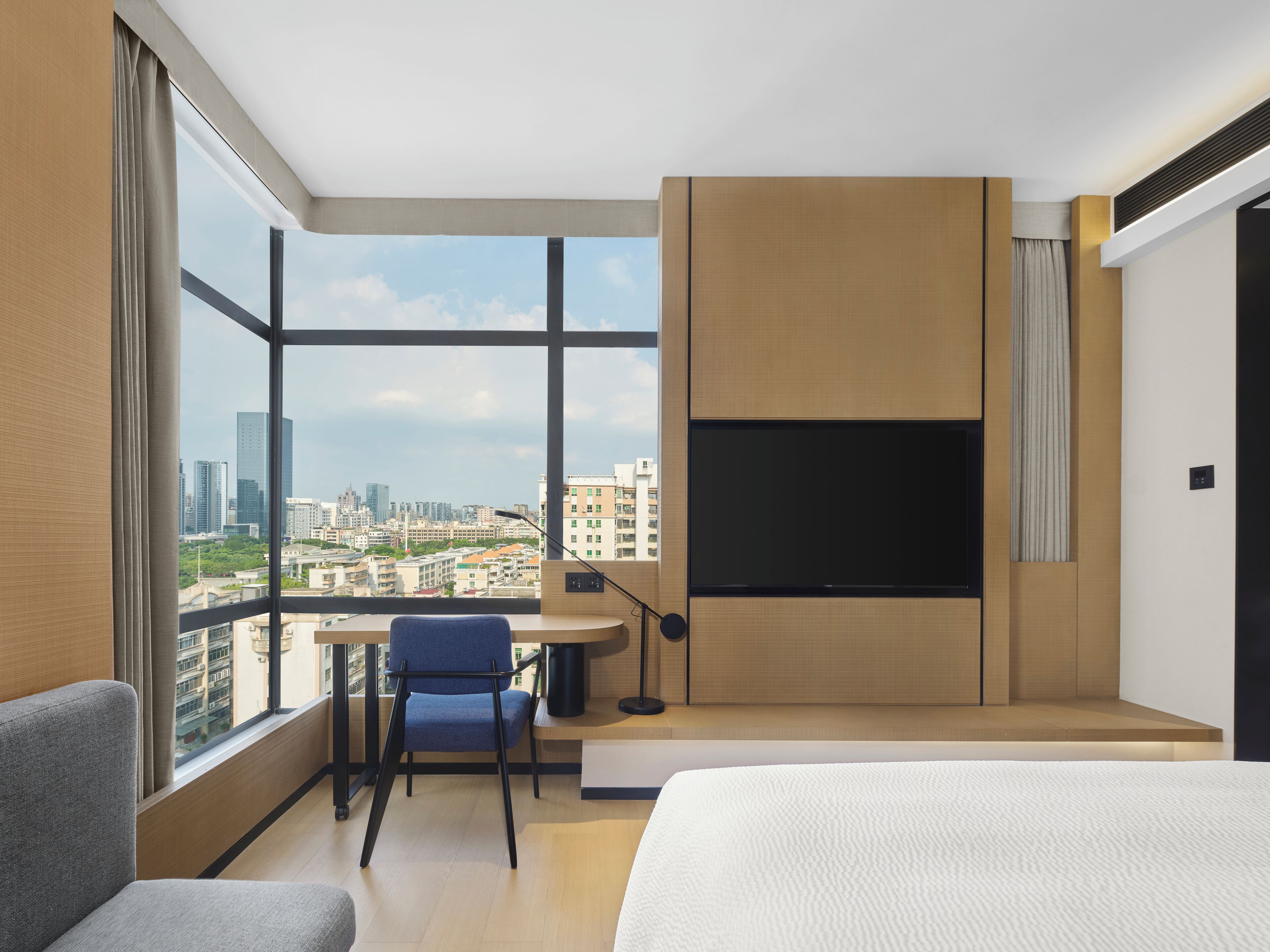 Standard Suite, 1 Bedroom, City View | Down comforters, pillowtop beds, free minibar, in-room safe