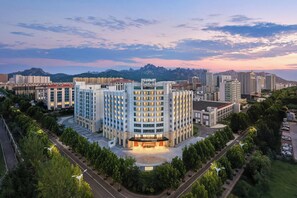 Exterior - Fairfield By Marriott Qingdao West Coast (Qingdao)
