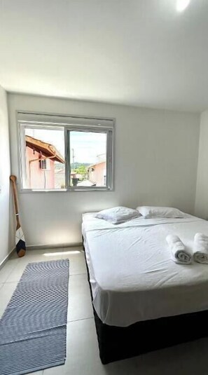 3 chambres, fer et planche à repasser, Wi-Fi, literie fournie