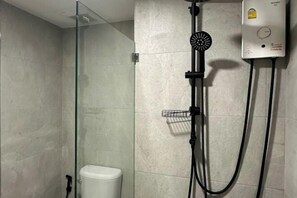 Bathroom - 1B1B Classic & Cozy Room on Nimman15/Hi-Speed WIFI (Chiang Mai)