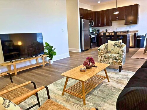 Well-Equipped 2BR - Greenbay 301