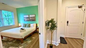 Classic Apartment, 2 Bedrooms | Desk, iron/ironing board, free WiFi