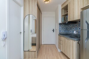 Apartment | 1 bedroom - Studio com Varanda e Academia pr Ximo ao Metr (São Paulo)