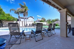 屋外プール、温水プール