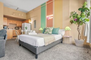 1 bedroom, iron/ironing board, Internet, bed sheets