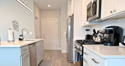 4BR Townhouse with Parking - WV rep 3