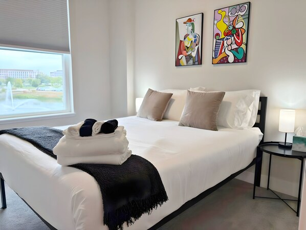 Departamento familiar, 4 habitaciones, patio, vista al lago | Escritorio, tabla de planchar con plancha y wifi gratis 