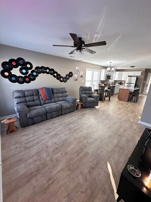 تلفزيون ذكي، ستيريو