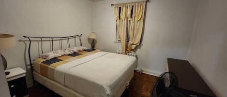 WiFi, bed sheets