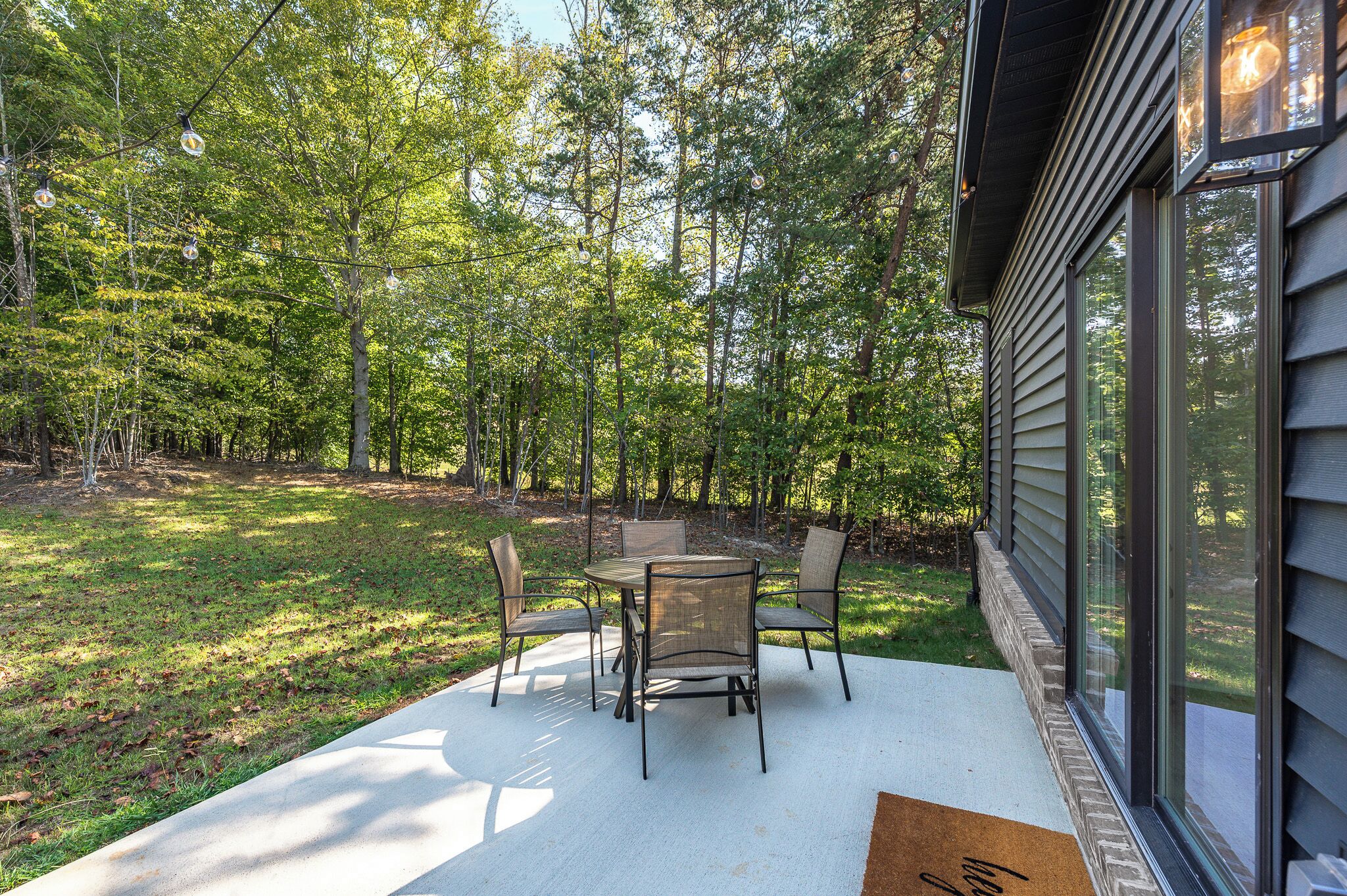 تناول الطعام بالخارج