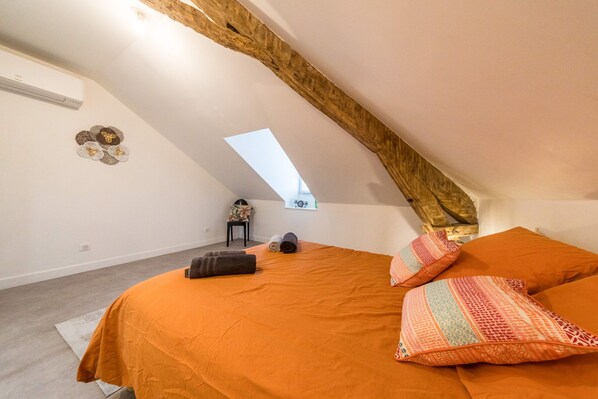 1 chambre, Wi-Fi gratuit, draps fournis