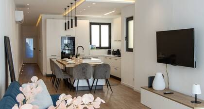 PENTHOUSE BLISS – STARGAZE OVER GOZo