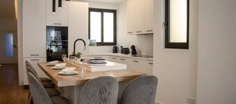 PENTHOUSE BLISS – STARGAZE OVER GOZo